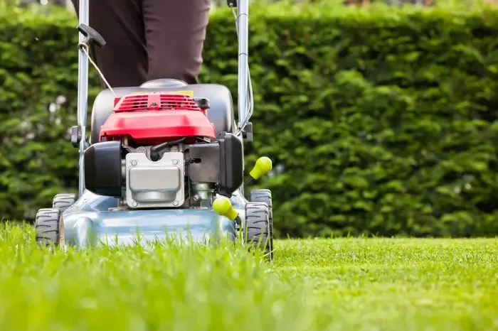 How to mow a lawn Richmond, CA