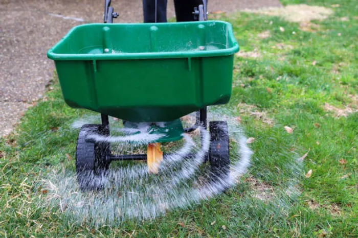 When is the best time to fertilize your lawn in Richmond, CA